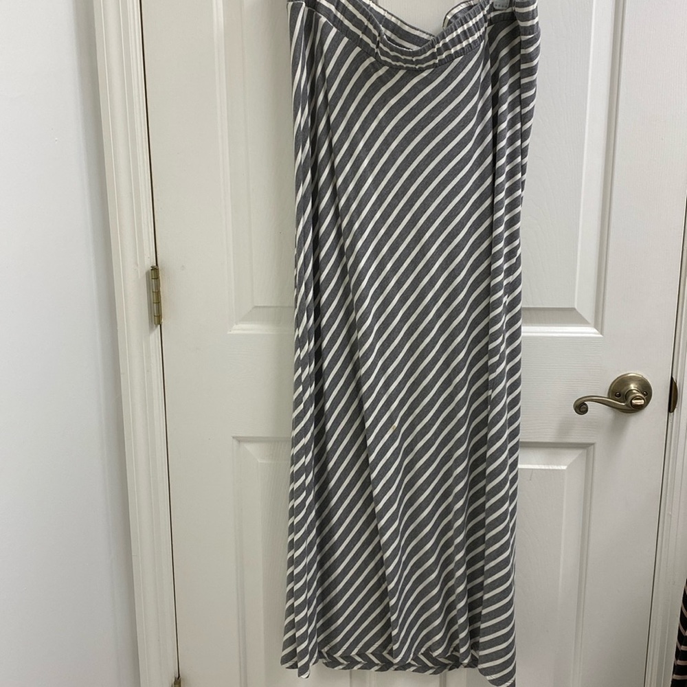 Liz Lange Maternity Skirt
